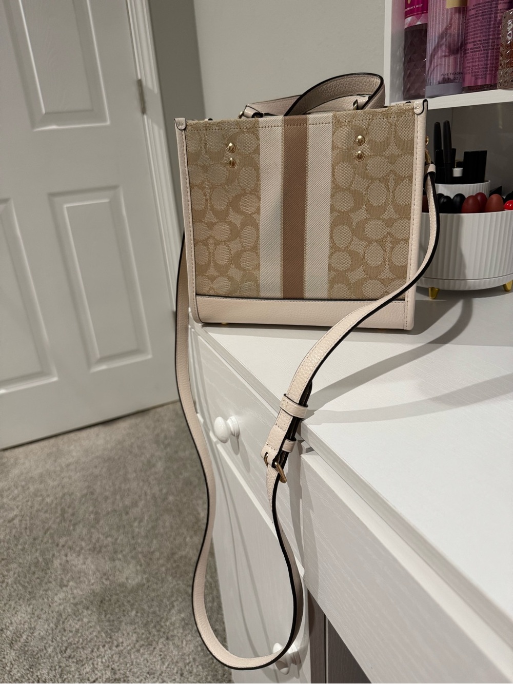 Coach Tan & Cream Signature Crossbody Bag - Picture 2 of 3